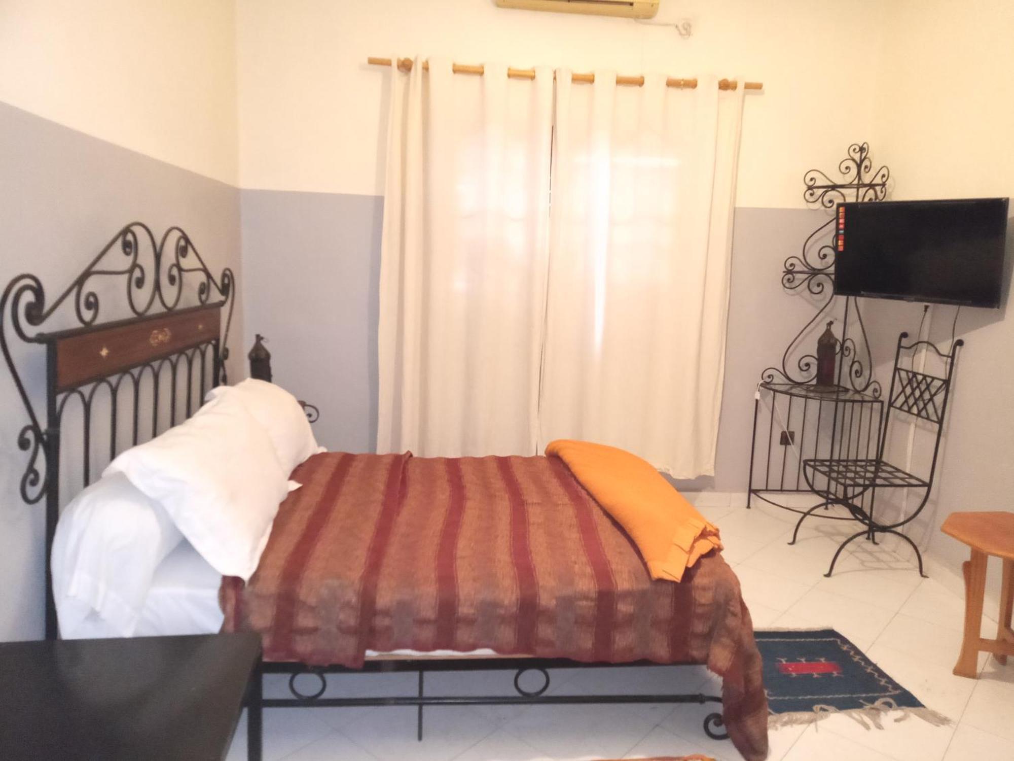Appart Aigle Hotel Варзазат Екстериор снимка