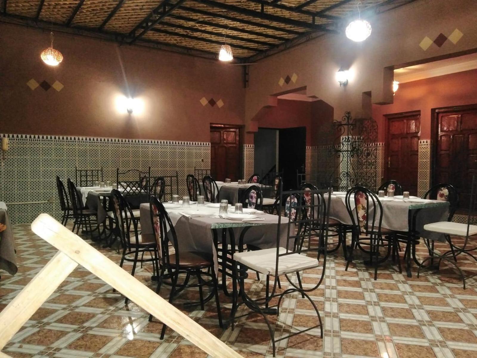 Appart Aigle Hotel Варзазат Екстериор снимка