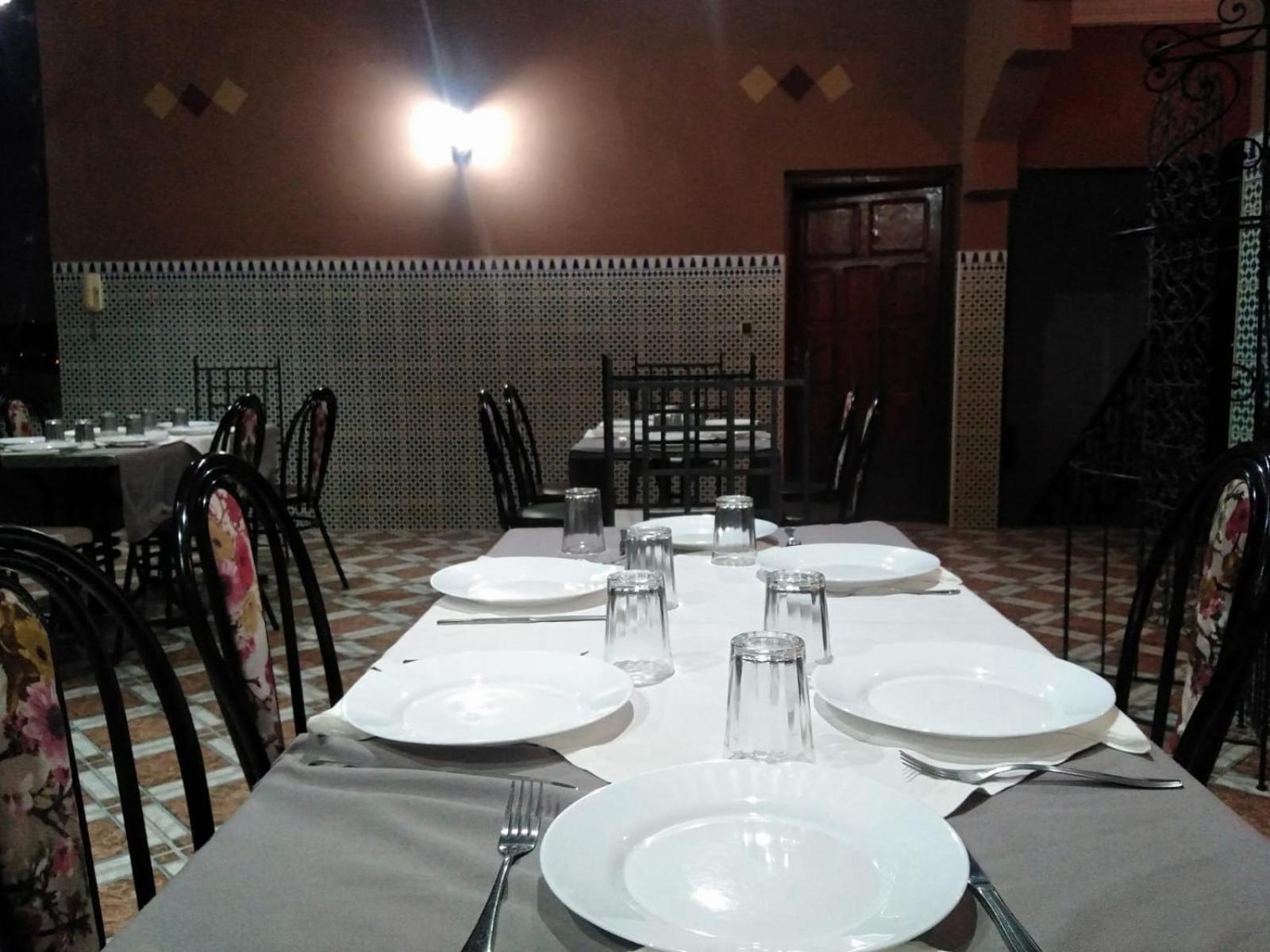 Appart Aigle Hotel Варзазат Екстериор снимка